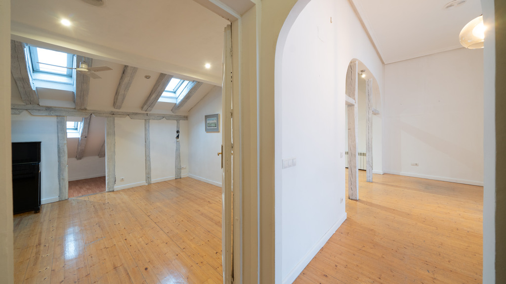 Kattohuoneisto Madrid, Espanja 3 makuuhuonetta, 168 m2 No. 107393