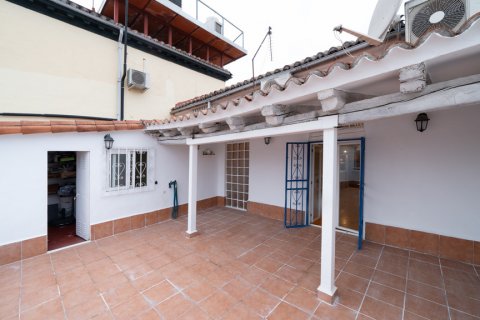 Duplex for sale Madrid, Spain 3 bedrooms, 168 sq.m. No. 107393 - photo 13