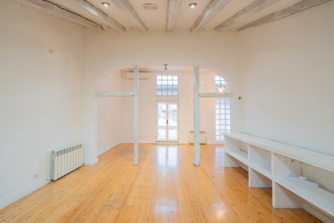 Duplex for sale Madrid, Spain 3 bedrooms, 168 sq.m. No. 107393 - photo 4