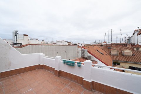 Duplex for sale Madrid, Spain 3 bedrooms, 168 sq.m. No. 107393 - photo 16