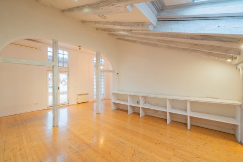 Duplex for sale Madrid, Spain 3 bedrooms, 168 sq.m. No. 107393 - photo 2