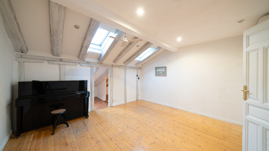 Kattohuoneisto Madrid, Espanja 3 makuuhuonetta, 168 m2 No. 107393