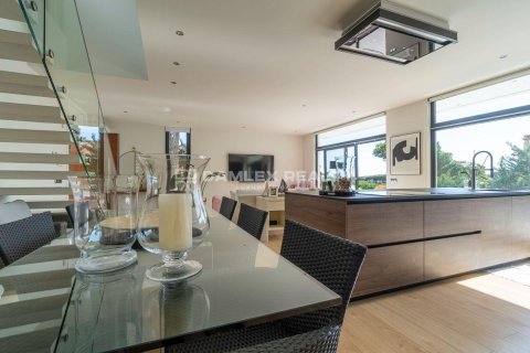 Talo myytävänä Sant Feliu de Guixols, Girona, Espanja, 4 makuuhuonetta, 290 m2 No. 176916 - kuva 15
