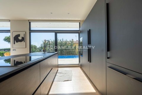 Talo myytävänä Sant Feliu de Guixols, Girona, Espanja, 4 makuuhuonetta, 290 m2 No. 176916 - kuva 13