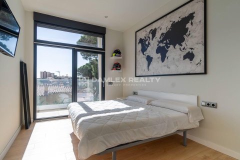 Talo myytävänä Sant Feliu de Guixols, Girona, Espanja, 4 makuuhuonetta, 290 m2 No. 176916 - kuva 21