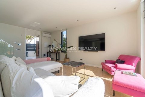 Talo myytävänä Sant Feliu de Guixols, Girona, Espanja, 4 makuuhuonetta, 290 m2 No. 176916 - kuva 10