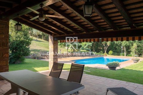 Linnat myytävänä Santa Cristina d'Aro, Girona, Espanja, 3 makuuhuonetta, 240 m2 No. 176914 - kuva 12
