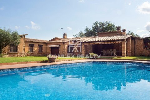 Linnat Santa Cristina d'Aro, Girona, Espanja 3 makuuhuonetta, 240 m2 No. 176914