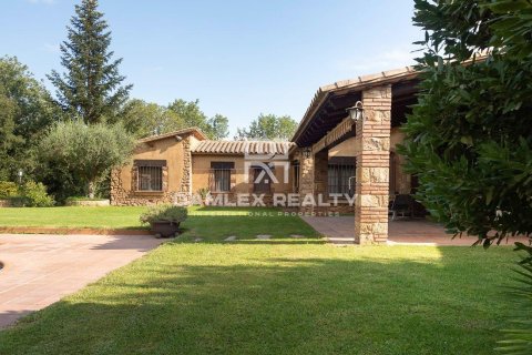 Linnat myytävänä Santa Cristina d'Aro, Girona, Espanja, 3 makuuhuonetta, 240 m2 No. 176914 - kuva 2