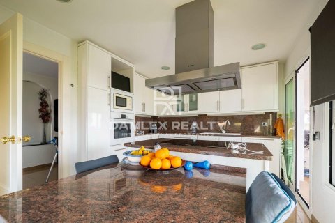 Huvila myytävänä Platja D'aro, Girona, Espanja, 4 makuuhuonetta, 270 m2 No. 176915 - kuva 12