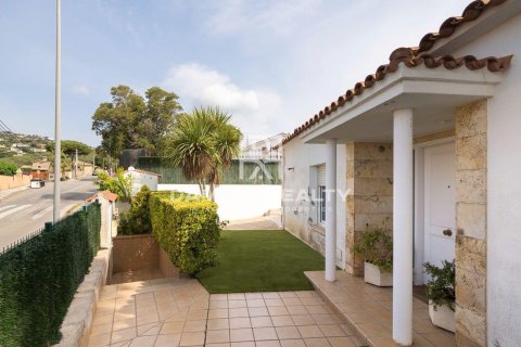 Huvila myytävänä Platja D'aro, Girona, Espanja, 4 makuuhuonetta, 270 m2 No. 176915 - kuva 4
