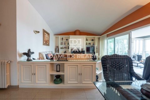 Huvila myytävänä Platja D'aro, Girona, Espanja, 4 makuuhuonetta, 270 m2 No. 176915 - kuva 5