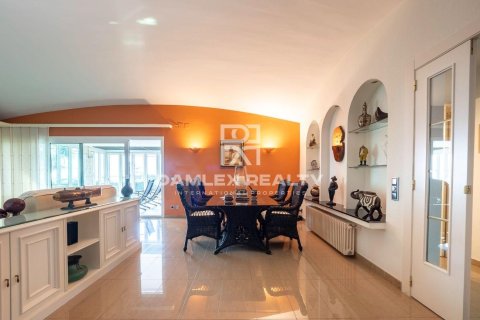 Huvila myytävänä Platja D'aro, Girona, Espanja, 4 makuuhuonetta, 270 m2 No. 176915 - kuva 7