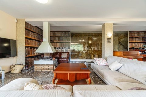 Huvila myytävänä Platja D'aro, Girona, Espanja, 4 makuuhuonetta, 447 m2 No. 176917 - kuva 9