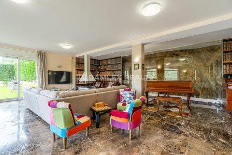 Huvila myytävänä Platja D'aro, Girona, Espanja, 4 makuuhuonetta, 447 m2 No. 176917 - kuva 7