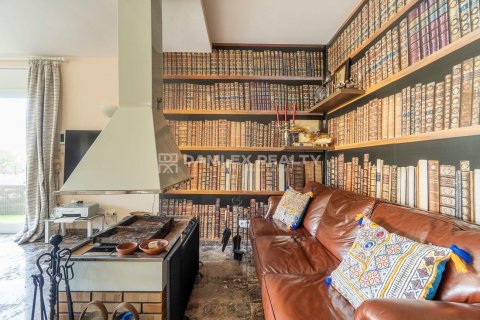 Huvila myytävänä Platja D'aro, Girona, Espanja, 4 makuuhuonetta, 447 m2 No. 176917 - kuva 12