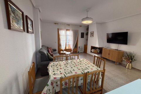 Huoneisto myytävänä Torrevieja, Alicante, Espanja, 2 makuuhuonetta,  No. 139943 - kuva 24