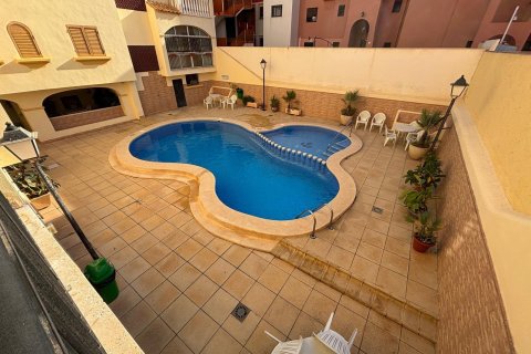 Huoneisto myytävänä Torrevieja, Alicante, Espanja, 2 makuuhuonetta,  No. 139943 - kuva 6
