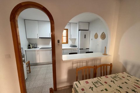 Huoneisto myytävänä Torrevieja, Alicante, Espanja, 2 makuuhuonetta,  No. 139943 - kuva 27