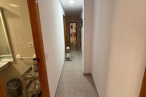 Huoneisto myytävänä Torrevieja, Alicante, Espanja, 2 makuuhuonetta,  No. 139943 - kuva 10