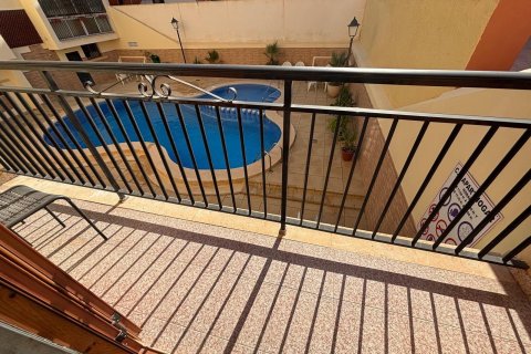 Huoneisto myytävänä Torrevieja, Alicante, Espanja, 2 makuuhuonetta,  No. 139943 - kuva 3