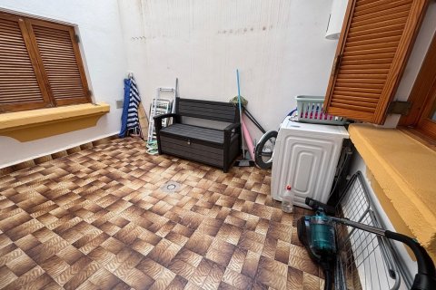 Huoneisto myytävänä Torrevieja, Alicante, Espanja, 2 makuuhuonetta,  No. 139943 - kuva 17