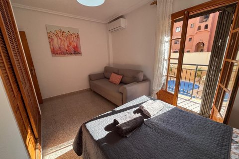 Huoneisto myytävänä Torrevieja, Alicante, Espanja, 2 makuuhuonetta,  No. 139943 - kuva 13