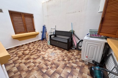 Huoneisto myytävänä Torrevieja, Alicante, Espanja, 2 makuuhuonetta,  No. 139943 - kuva 16