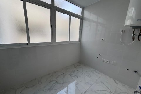 Huoneisto myytävänä Torrevieja, Alicante, Espanja, 3 makuuhuonetta, 76 m2 No. 139944 - kuva 17