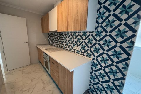 Huoneisto myytävänä Torrevieja, Alicante, Espanja, 3 makuuhuonetta, 76 m2 No. 139944 - kuva 16