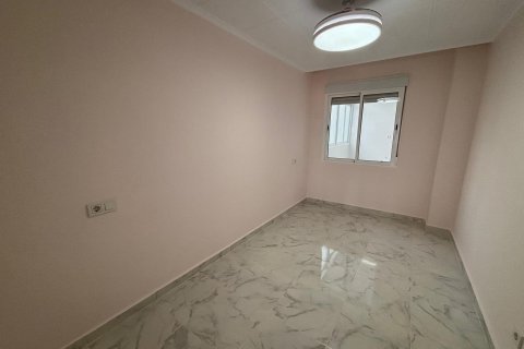 Huoneisto myytävänä Torrevieja, Alicante, Espanja, 3 makuuhuonetta, 76 m2 No. 139944 - kuva 1