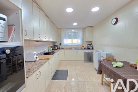 Casa in vendita a Cunit, Tarragona, Spagna 4 camere da letto, 223 mq. N° 172664 - foto 11
