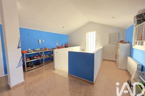 Casa in vendita a Cunit, Tarragona, Spagna 4 camere da letto, 223 mq. N° 172664 - foto 23