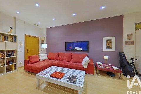 Commercial property for sale in Barcelona, Spain 1 bedroom, 187 sq.m. No. 172668 - photo 4