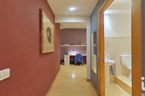 Commercial property for sale in Barcelona, Spain 1 bedroom, 187 sq.m. No. 172668 - photo 23