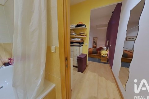 Commercial property for sale in Barcelona, Spain 1 bedroom, 187 sq.m. No. 172668 - photo 21