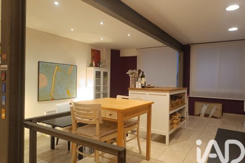 Commercial property for sale in Barcelona, Spain 1 bedroom, 187 sq.m. No. 172668 - photo 2