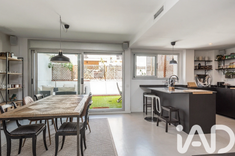 Townhouse for sale in Barcelona, Spain 4 bedrooms, 242 sq.m. No. 172670 - photo 6