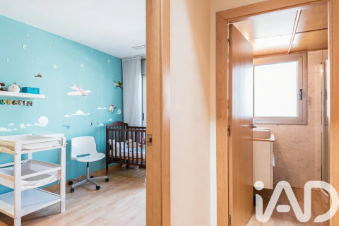 Townhouse for sale in Barcelona, Spain 4 bedrooms, 242 sq.m. No. 172670 - photo 16
