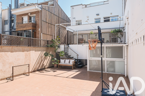 Townhouse for sale in Barcelona, Spain 4 bedrooms, 242 sq.m. No. 172670 - photo 11