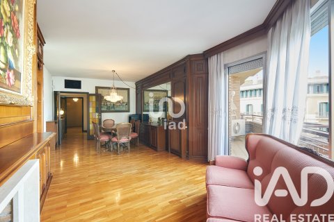 Apartament w Barcelona, Hiszpania 4 sypialnie, 147 mkw. nr 172665 – zdjęcie 2