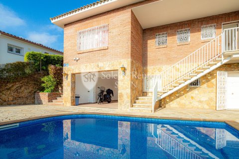 Talo myytävänä Lloret de Mar, Girona, Espanja, 7 makuuhuonetta, 260 m2 No. 166439 - kuva 26