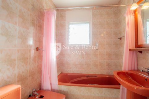 Talo myytävänä Lloret de Mar, Girona, Espanja, 7 makuuhuonetta, 260 m2 No. 166439 - kuva 20
