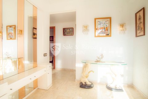 Talo myytävänä Lloret de Mar, Girona, Espanja, 7 makuuhuonetta, 260 m2 No. 166439 - kuva 9