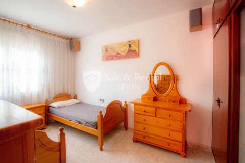 Talo myytävänä Lloret de Mar, Girona, Espanja, 7 makuuhuonetta, 260 m2 No. 166439 - kuva 25