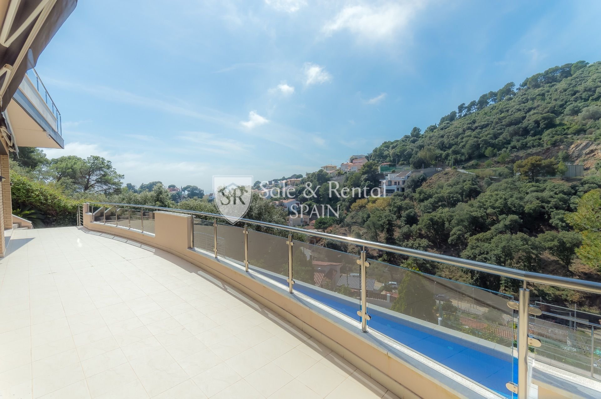 House in Santa Susanna, Barcelona, Spain 6 bedrooms, 545 sq.m. No. 166445