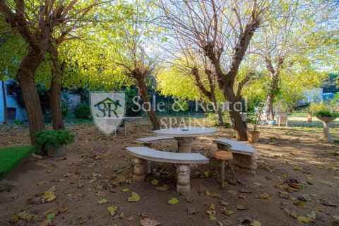 House for sale in Sant Pol de Mar, Barcelona, Spain 4 bedrooms, 270 sq.m. No. 166443 - photo 22