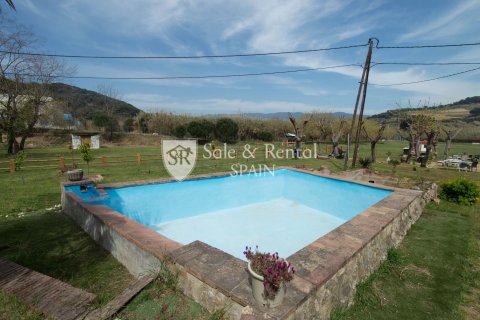 House for sale in Sant Pol de Mar, Barcelona, Spain 4 bedrooms, 270 sq.m. No. 166443 - photo 18