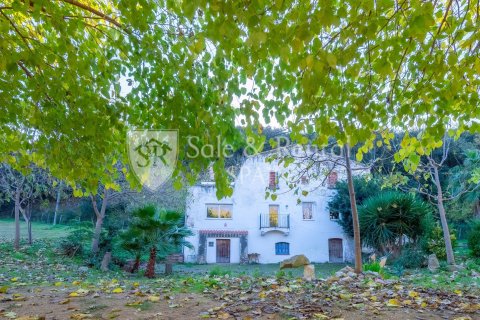 House for sale in Sant Pol de Mar, Barcelona, Spain 4 bedrooms, 270 sq.m. No. 166443 - photo 19