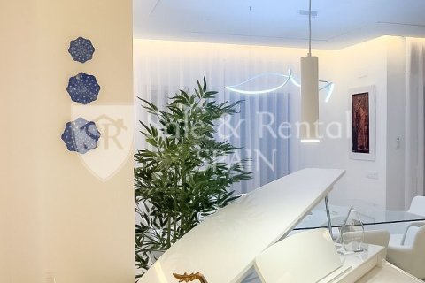 House for sale in Castell-Platja d'Aro, Girona, Spain 6 bedrooms, 385 sq.m. No. 166440 - photo 15